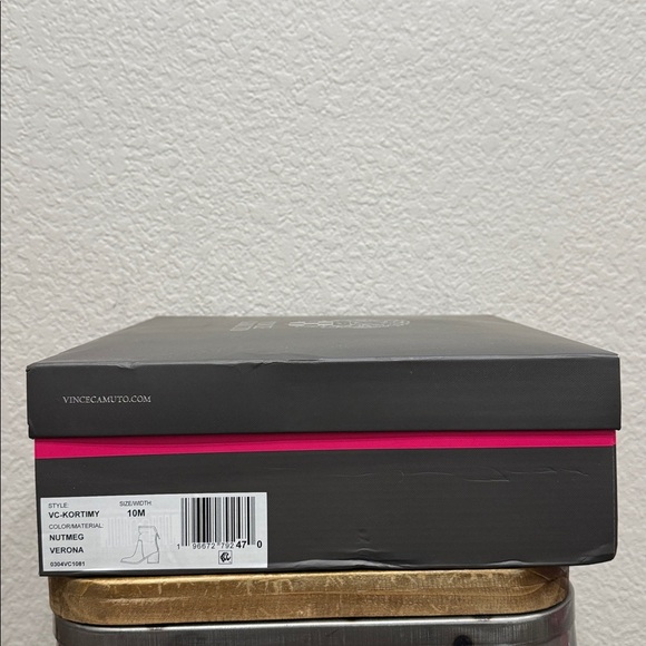 Vince Camuto Kortimy Suede Heeled Boots Size 10 - Picture 7 of 7